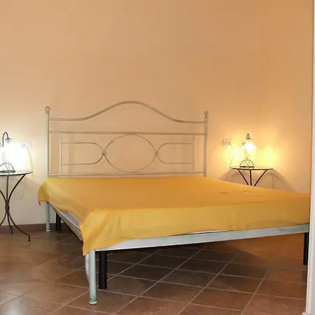 Ferienhaeuschen Claudio Mit Pool In Tignale Apartman *
